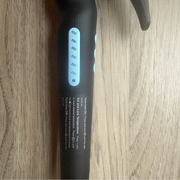 Long Barrel Curling Iron - Picture 6 of 8